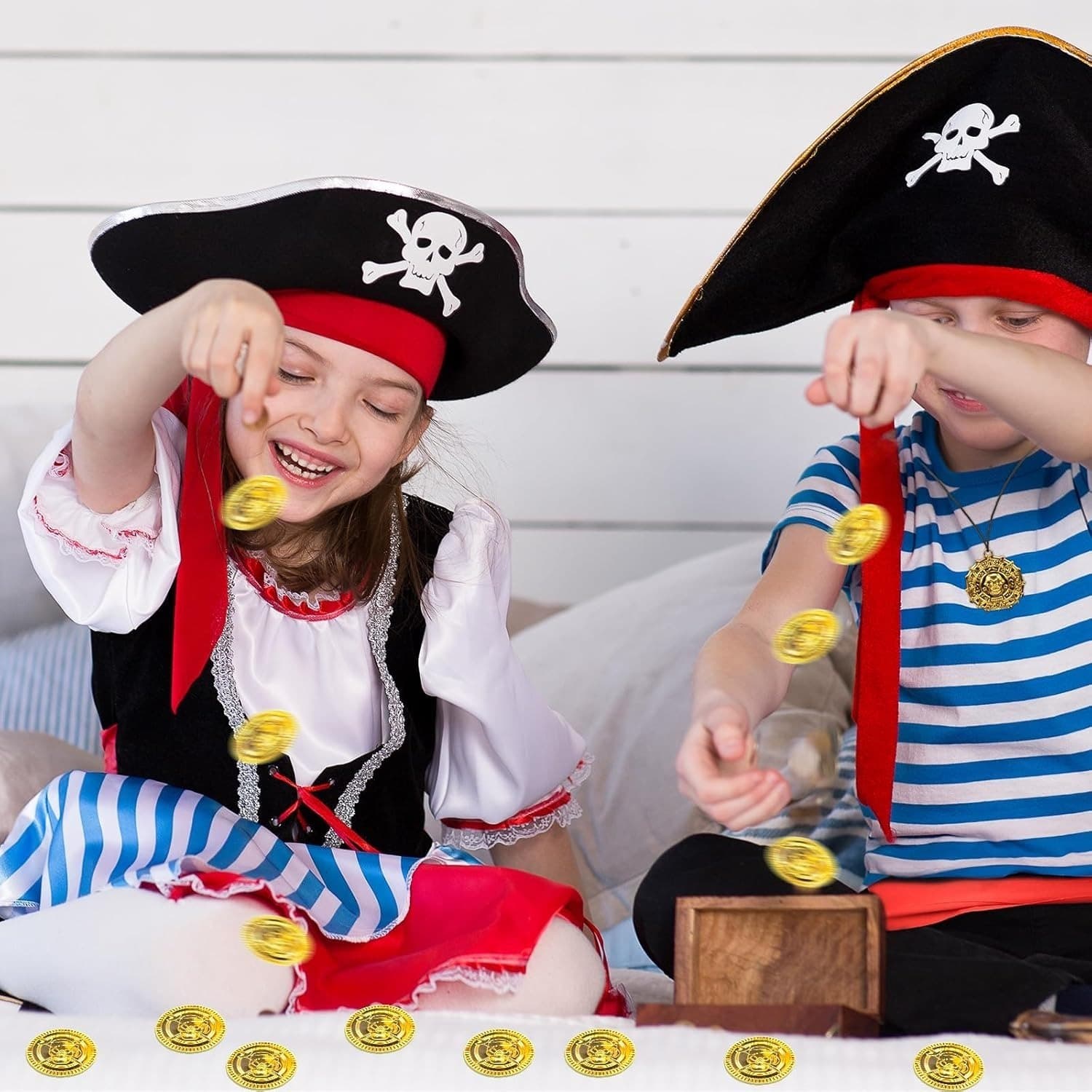 Piraten-Kostüm mit Holzschwert