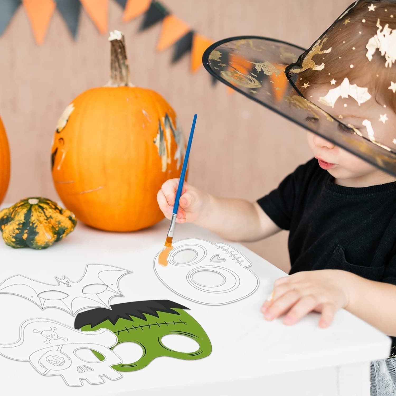 Halloween-Masken aus Papier